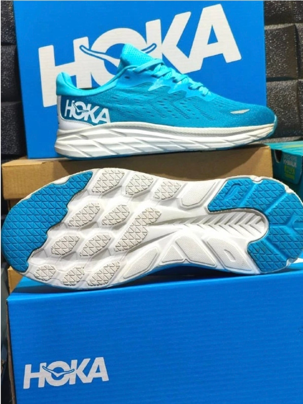 حراجی کتونی هوکا کلیفتون ۸ ،وارداتی ویتنام سایز ۴۰_۴۱_۴۲ . Hoka clifton 8 vietnam