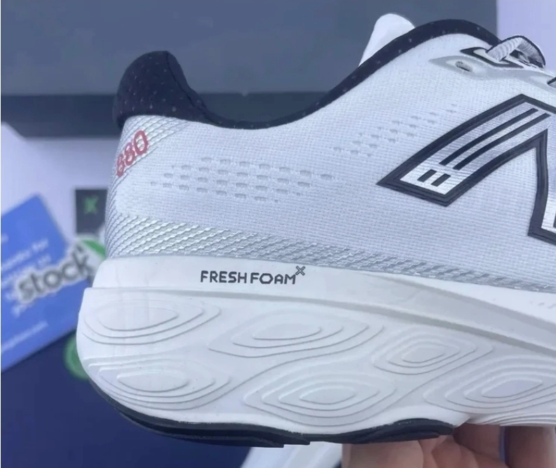 کتونی نیوبالانس 880/Newbalance 880 vietnam /ساخت ویتنام/سایز ۴۰الی ۴۵/فروش عمده و تک