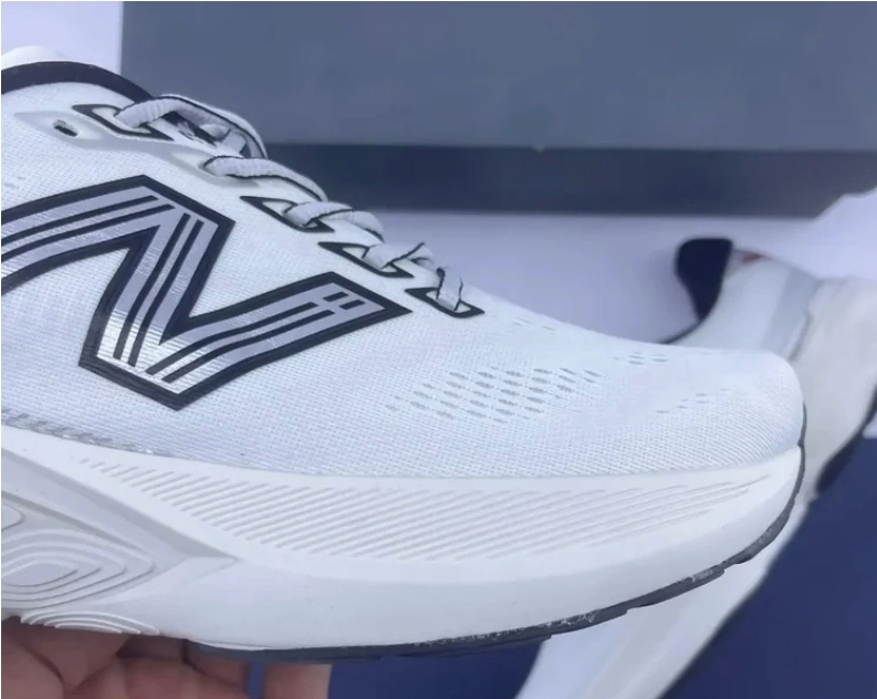 کتونی نیوبالانس 880/Newbalance 880 vietnam /ساخت ویتنام/سایز ۴۰الی ۴۵/فروش عمده و تک