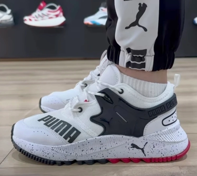 کتونی پوما وارداتی ویتنام سایز ۴۰_۴۱_۴۲_۴۳_۴۴_۴۵فروش بصورت عمده و تک . Puma pacer future vietnam