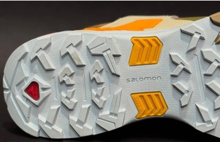 کتونی سالامون ایکس اولترا ، ساخت ویتنام سایز۴۰ تا ۴۵ فروش بصورت عمده و تک . Salomon X Ultra 4 GTX Vietnam
