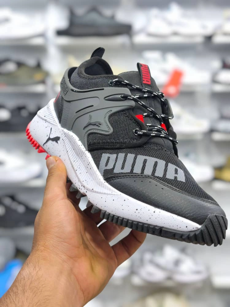 کتونی پوما وارداتی ویتنام سایز ۴۰_۴۱_۴۲_۴۳_۴۴_۴۵فروش بصورت عمده و تک . Puma pacer future vietnam