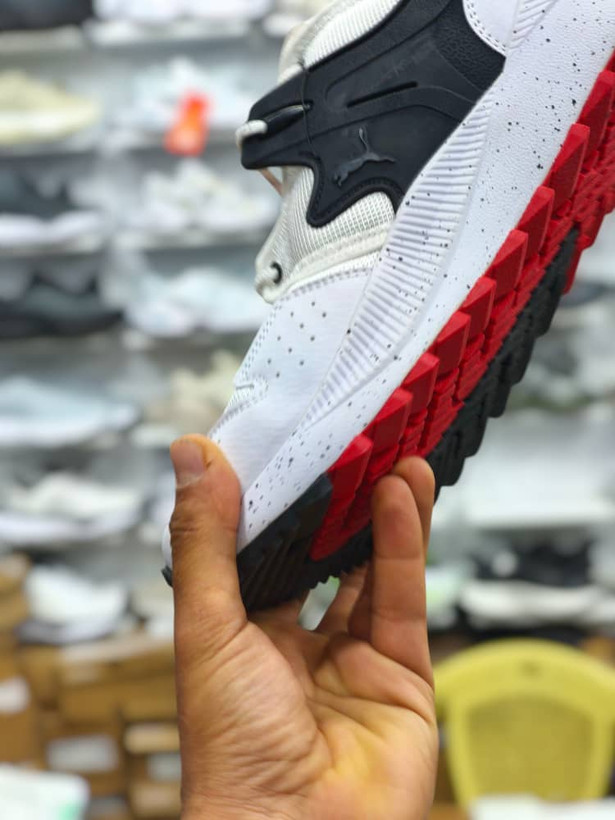 کتونی پوما وارداتی ویتنام سایز ۴۰_۴۱_۴۲_۴۳_۴۴_۴۵فروش بصورت عمده و تک . Puma pacer future vietnam