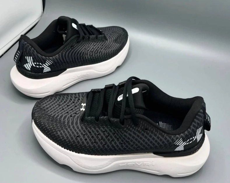 کتونی آندرارمور ، وارداتی ساخت ویتنام ، فروش بصورت عمده و تک ، سایز۴۰ تا ۴۵ . Under Armour lnfinite pro Running shoes