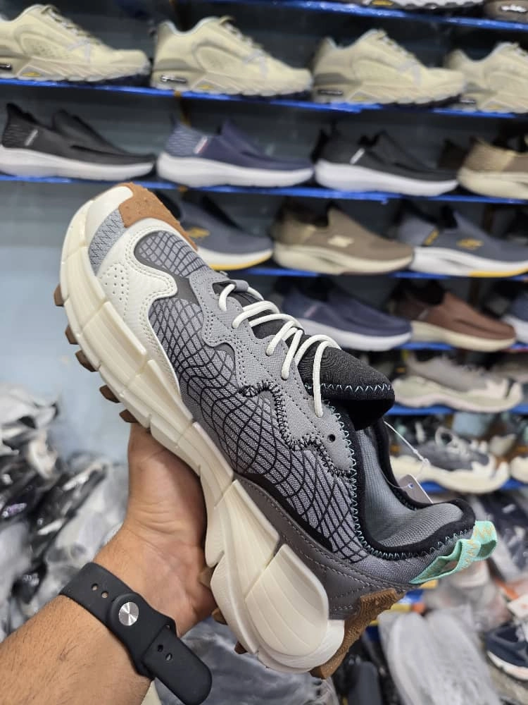 کتونی ریبوک زیگ کینتیکا۲ ، وارداتی ویتنام سایز ۴۰ تا ۴۵ . فروش بصورت عمده و تک . Reebok Zig Kinetica ۲ Edge Vietnam