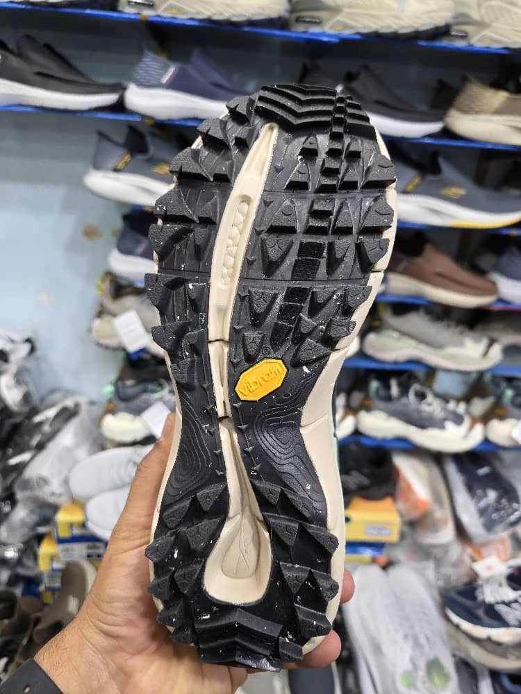 کتونی ریبوک زیگ کینتیکا۲ ، وارداتی ویتنام سایز ۴۰ تا ۴۵ . فروش بصورت عمده و تک . Reebok Zig Kinetica ۲ Edge Vietnam