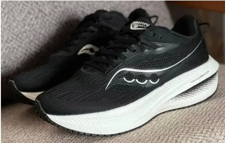 Saucony Triumph 21vietnam. ساکونی