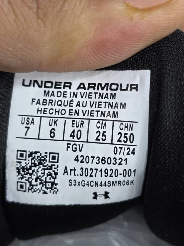 کتونی آندرارمور ، وارداتی ساخت ویتنام ، فروش بصورت عمده و تک ، سایز۴۰ تا ۴۵ . Under Armour lnfinite pro Running shoes