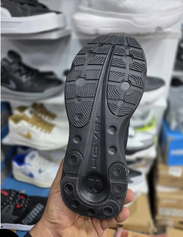 کتونی آندرارمور ، وارداتی ساخت ویتنام ، فروش بصورت عمده و تک ، سایز۴۰ تا ۴۵ . Under Armour lnfinite pro Running shoes