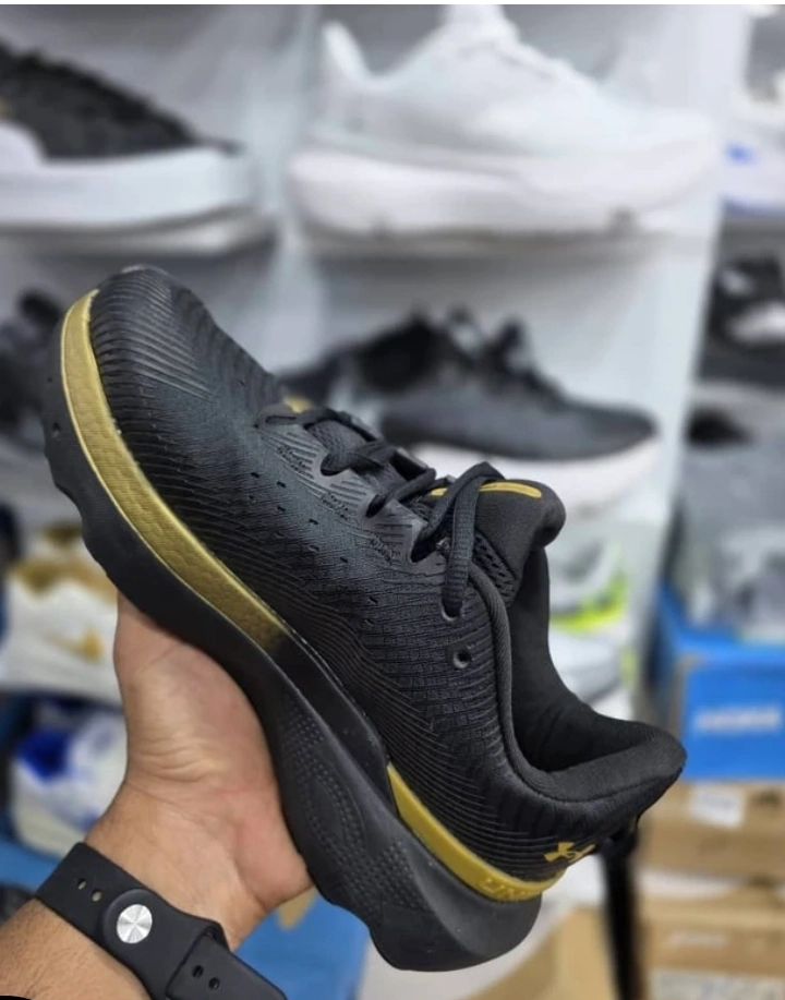 Under Armour lnfinite pro Running shoes