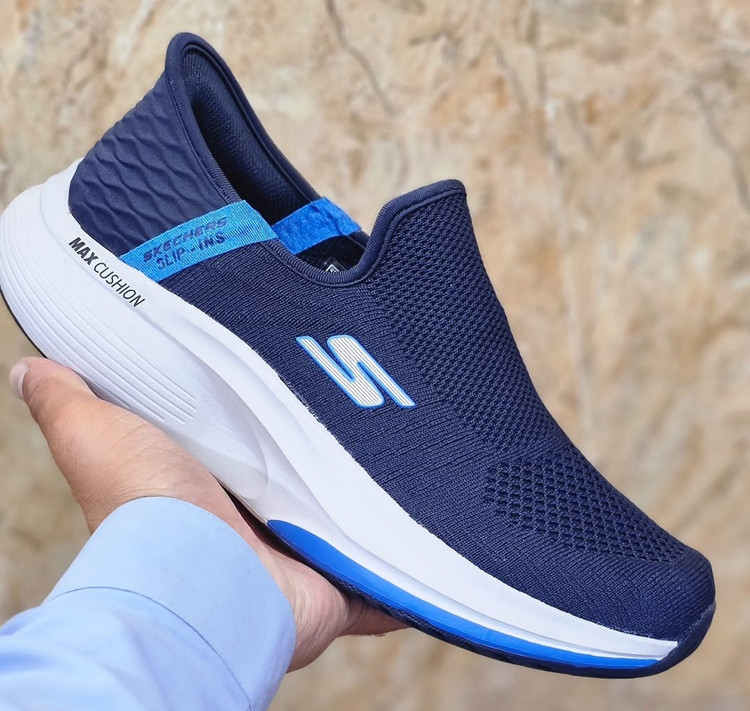 کتونی اسکیچرز سایز ۴۰ تا ۴۵ تنوع وارداتی ویتنام ، فروش بصورت عمده و تک. Skechers slip ins