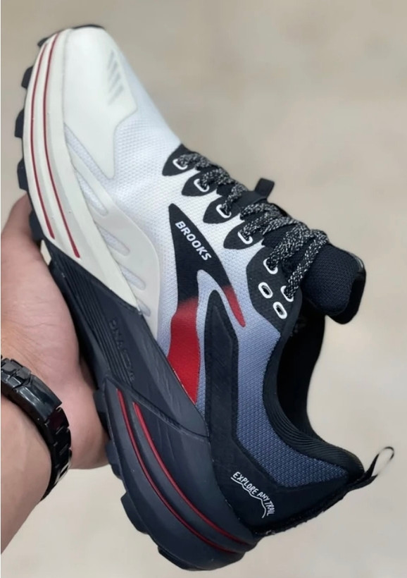کتونی بروکس کاسکادیا ۱۶ وارداتی ویتنام ، سایز ۴۰ تا ۴۵ فروش بصورت عمده و تک . Brooks Cascadia 16 vietnam