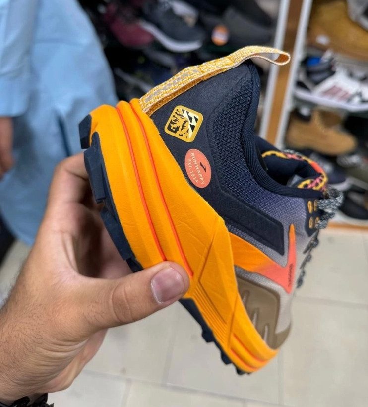 کتونی بروکس کاسکادیا ۱۶ وارداتی ویتنام ، سایز ۴۰ تا ۴۵ فروش بصورت عمده و تک . Brooks Cascadia 16 vietnam