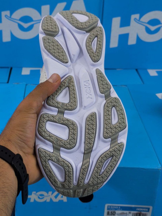 کتونی رانینگ هوکا باندی ۸ ، ساخت ویتنام ، hoka bondi 8