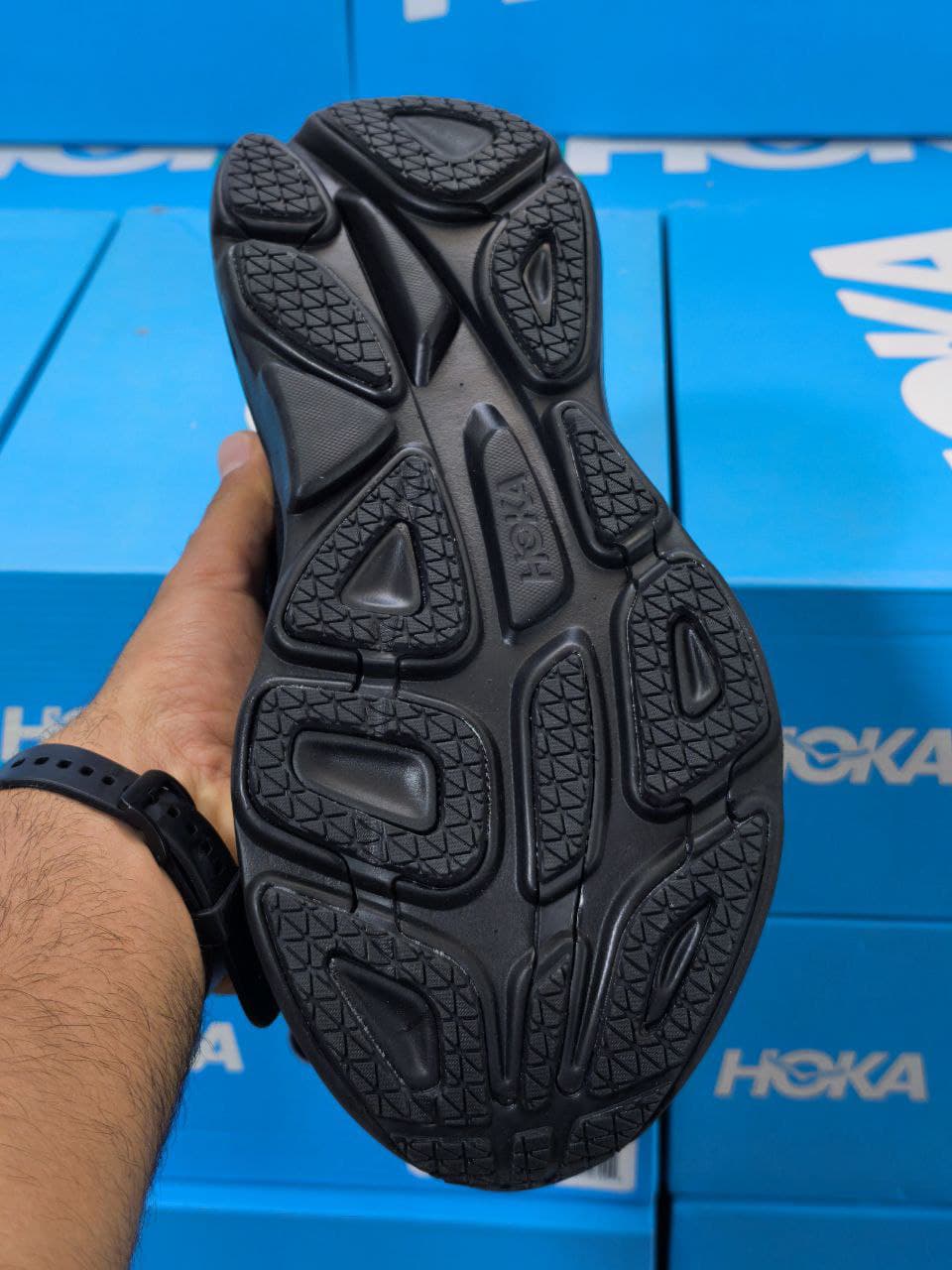 کتونی رانینگ هوکا باندی ۸ ، ساخت ویتنام ، hoka bondi 8