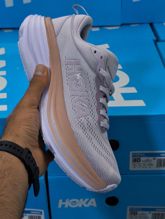 کتونی رانینگ هوکا باندی ۸ ، ساخت ویتنام ، hoka bondi 8