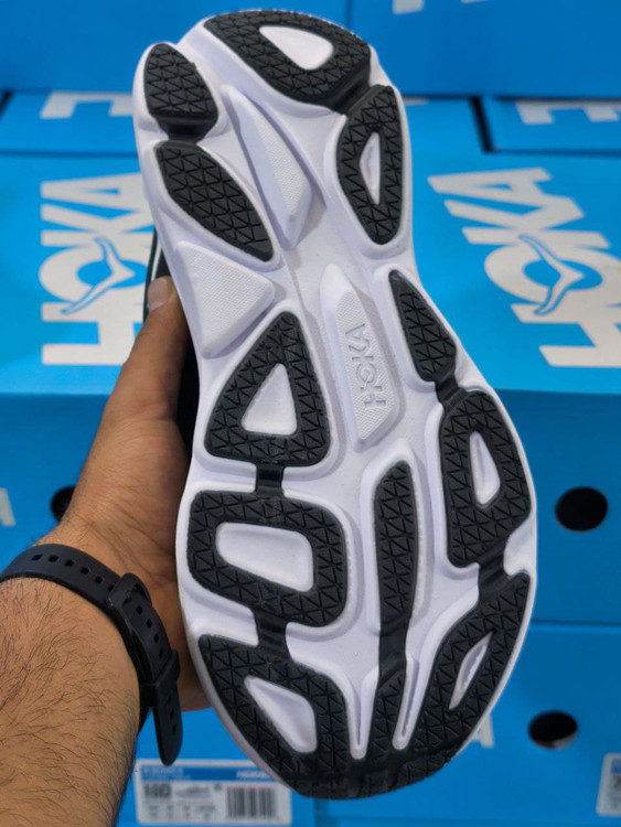 کتونی رانینگ هوکا باندی ۸ ، ساخت ویتنام ، hoka bondi 8