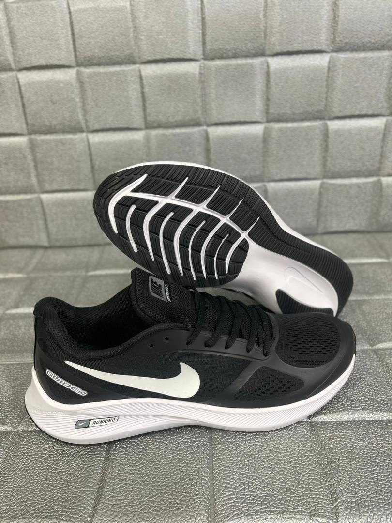 کتونی نایک رانینگ گاید guide 10