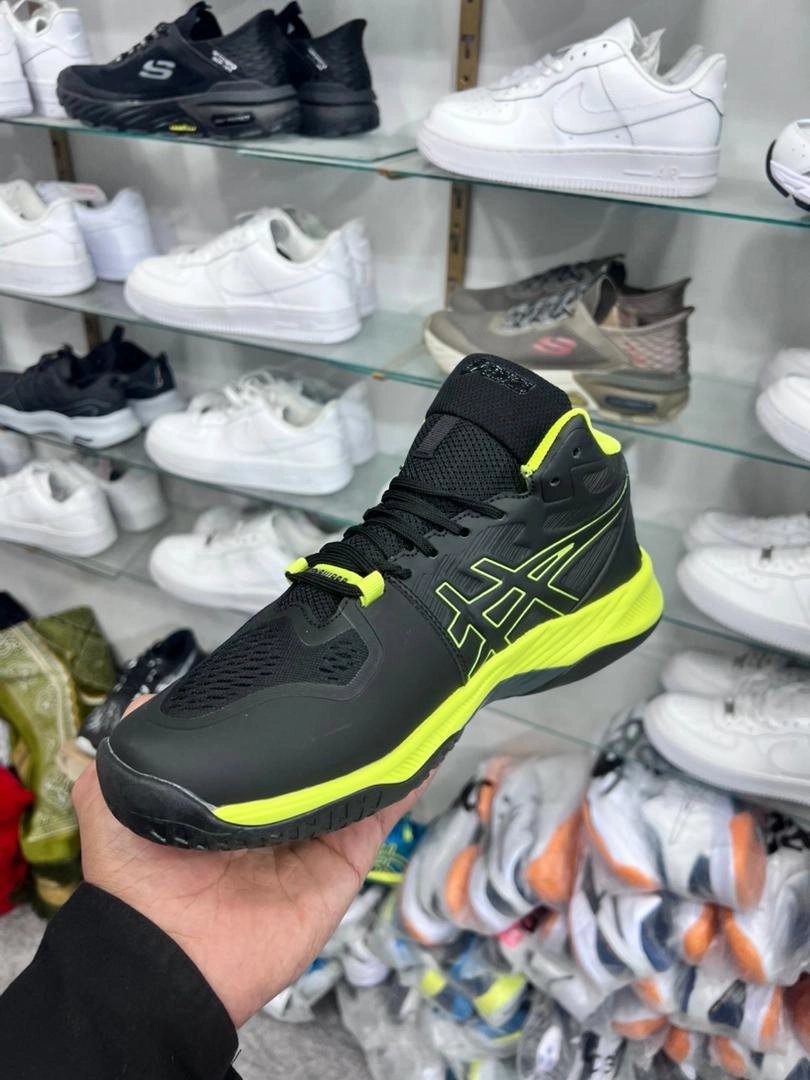 Asics court FF Novak LE Vietnamاسیکس والیبالی و تنیسی