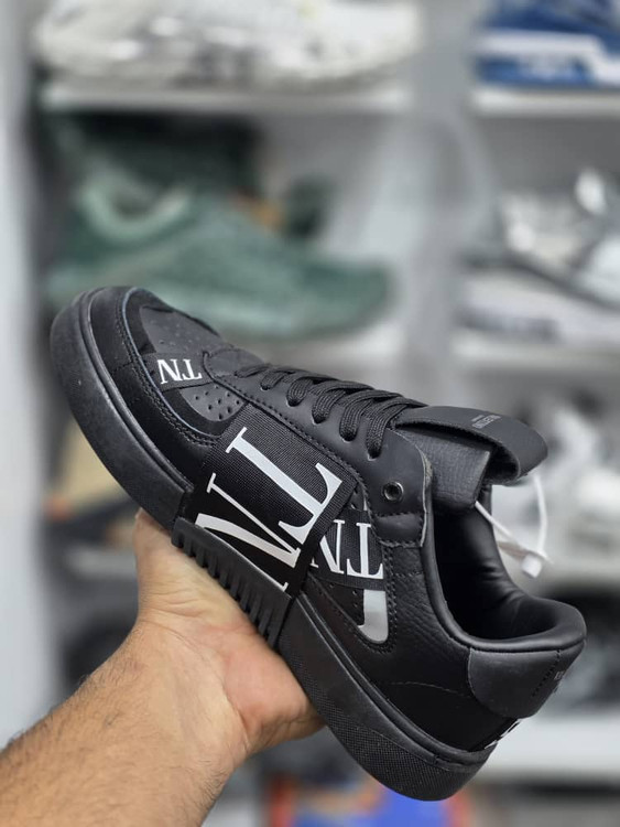 Valentino Garavani Vietnam