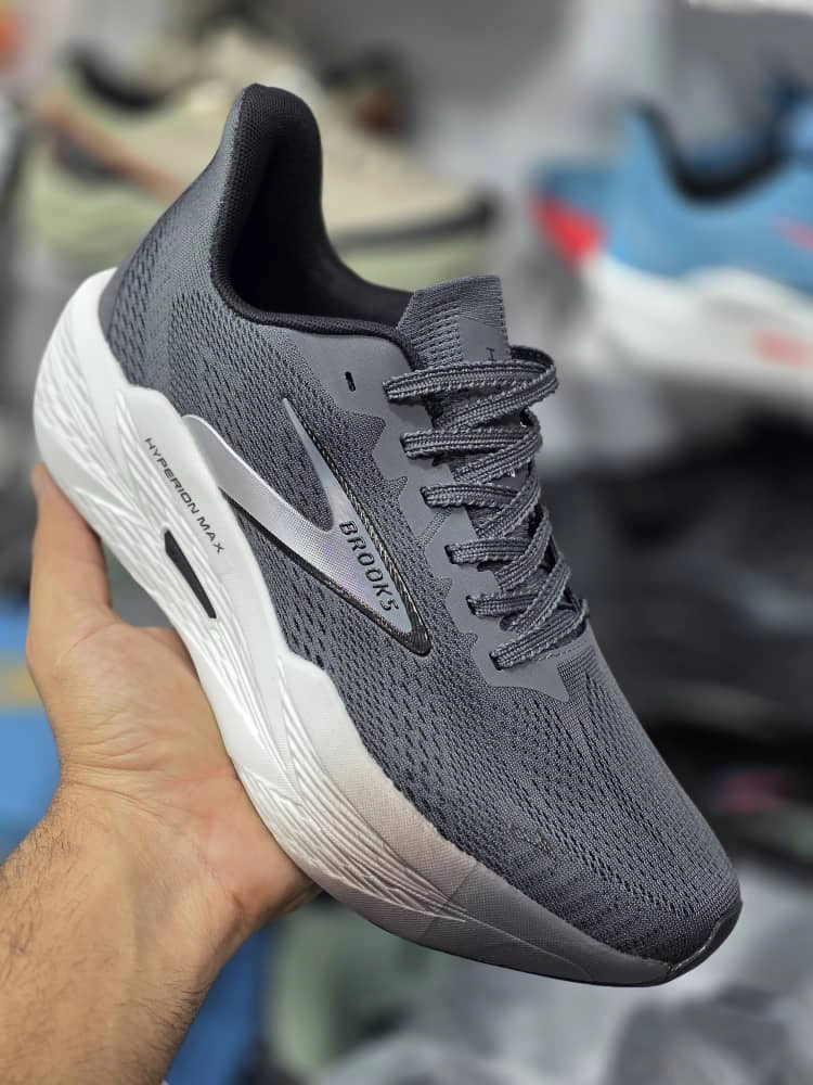 کتونی بروکس هایپریون مکس ،وارداتی ویتنام سایز ۴۰ تا ۴۵ ، فروش بصورت عمده و تک brooks hyperion max