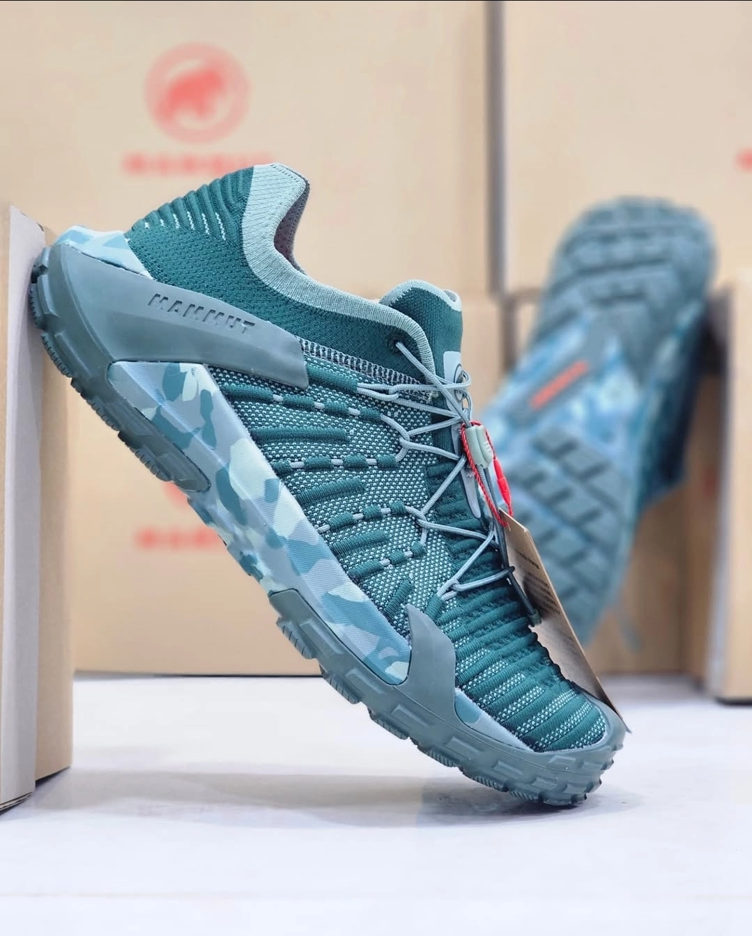 کتونی ماموت Mammut knit ll Low ساخت ویتنام فروش بصورت عمده و تک سایز ۴۰ تا ۴۵ تضمین کیفیت کالا