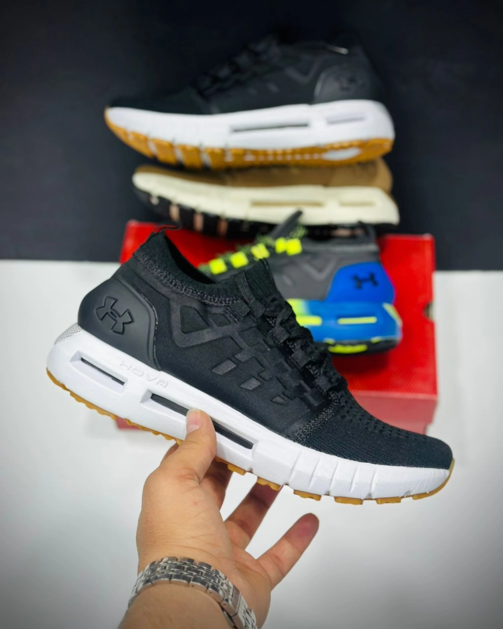 کتونی اندرارمور پانتوم مدرن ۱ / اصل ویتنام / مناسب ورزش و پیاده روی / under armour hove phantom / سایز ۴۰ ۴۱ ۴۲ ۴۳ ۴۴ ۴۵