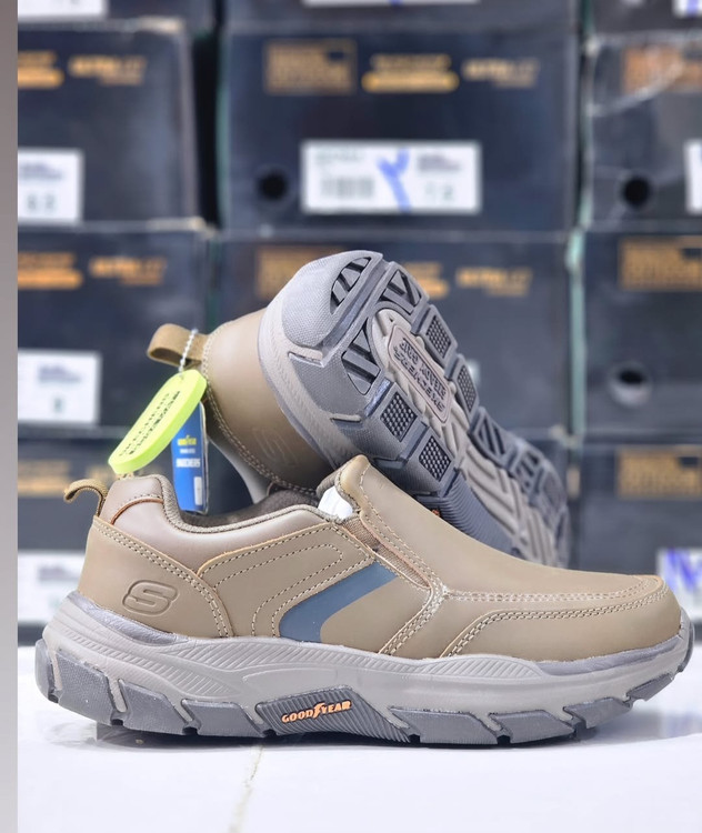 Skechers max cushioning terminus sneaker vietnamاسکیچرز رویه چرم