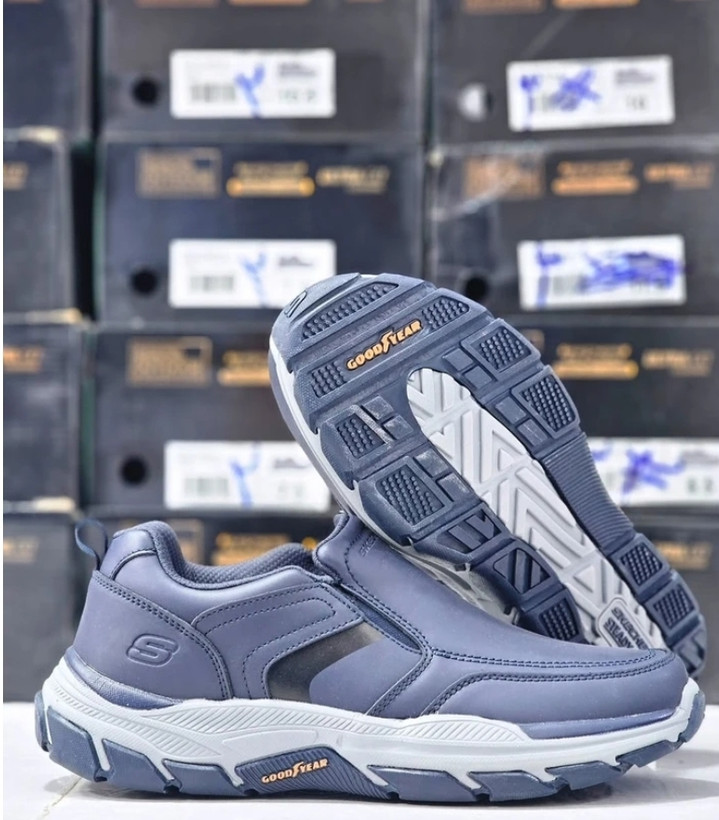 کفش طبی و ضدآب اسکیچرز ویتنامی وارداتی/سایز 40 الی 45/Skechers Max Cushioning Terminus