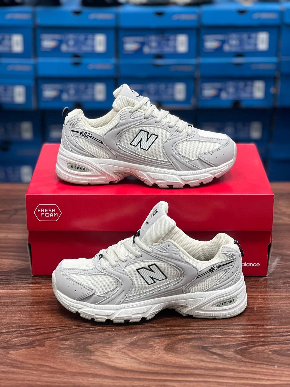 کتونی نیوبالانس ۵۳۰ ویتنامی ، new balance 530. ست اسپرت مناسب پیاده رویی،دویدن ،رانینگ، وارداتی ویتنام سایز 37 تا 40، همراه با جعبه بارکد دار فروش بصورت عمده و تک newbalance530