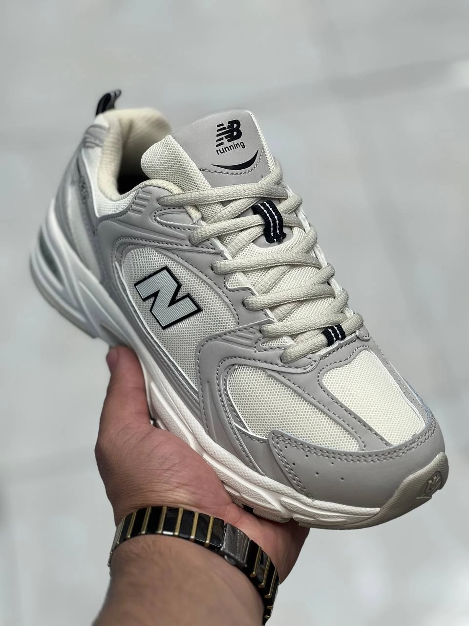 کتونی نیوبالانس ۵۳۰ ویتنامی ، new balance 530. ست اسپرت مناسب پیاده رویی،دویدن ،رانینگ، وارداتی ویتنام سایز 37 تا 40، همراه با جعبه بارکد دار فروش بصورت عمده و تک newbalance530