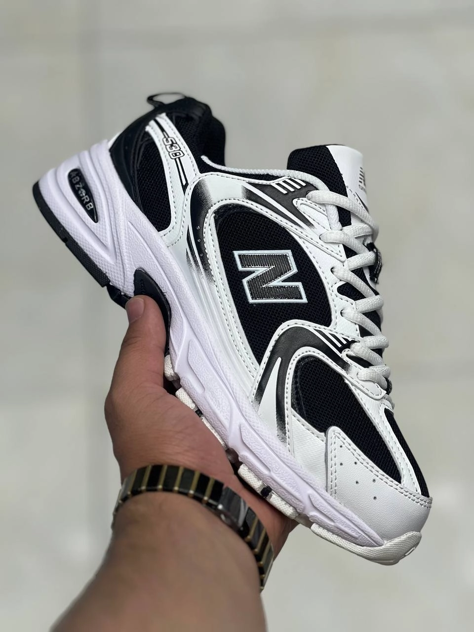کتونی نیوبالانس ۵۳۰، new balance 530 ساخت ویتنام ست اسپرت مناسب پیاده رویی،دویدن ،رانینگ،سایز 37 تا ۴۵همراه با جعبه بارکد دار فروش بصورت عمده و تک newbalance530