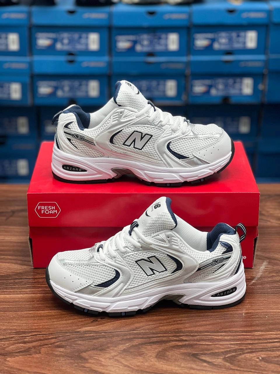 کتونی نیوبالانس ۵۳۰ ویتنامی ، new balance 530. ست اسپرت مناسب پیاده رویی،دویدن ،رانینگ، وارداتی ویتنام سایز 37 تا 40، همراه با جعبه بارکد دار فروش بصورت عمده و تک newbalance530
