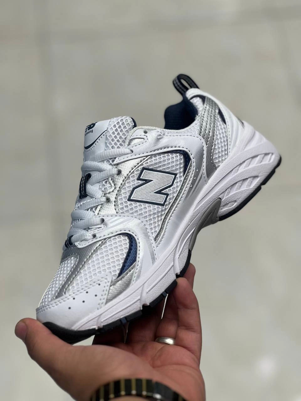 کتونی نیوبالانس ۵۳۰ ویتنامی ، new balance 530. ست اسپرت مناسب پیاده رویی،دویدن ،رانینگ، وارداتی ویتنام سایز 37 تا 40، همراه با جعبه بارکد دار فروش بصورت عمده و تک newbalance530