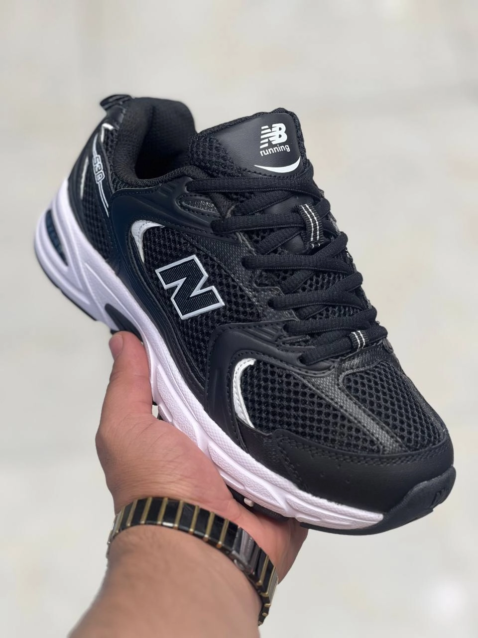 کتونی نیوبالانس ۵۳۰. new balance 530. ست اسپرت مناسب پیاده رویی،دویدن ،رانینگ، وارداتی ساخت ویتنام سایز ۳۷تا ۴۵، همراه با جعبه بارکد دار فروش بصورت عمده و تک