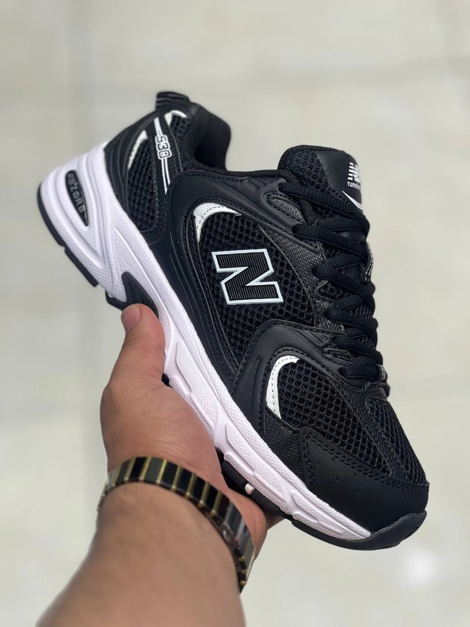 کتونی نیوبالانس ۵۳۰. new balance 530. ست اسپرت مناسب پیاده رویی،دویدن ،رانینگ، وارداتی ساخت ویتنام سایز ۳۷تا ۴۵، همراه با جعبه بارکد دار فروش بصورت عمده و تک