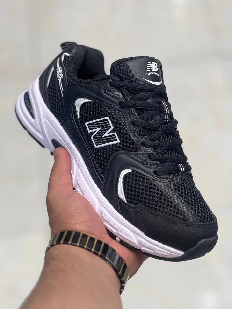 کتونی نیوبالانس ۵۳۰. new balance 530. ست اسپرت مناسب پیاده رویی،دویدن ،رانینگ، وارداتی ساخت ویتنام سایز ۳۷تا ۴۵، همراه با جعبه بارکد دار فروش بصورت عمده و تک