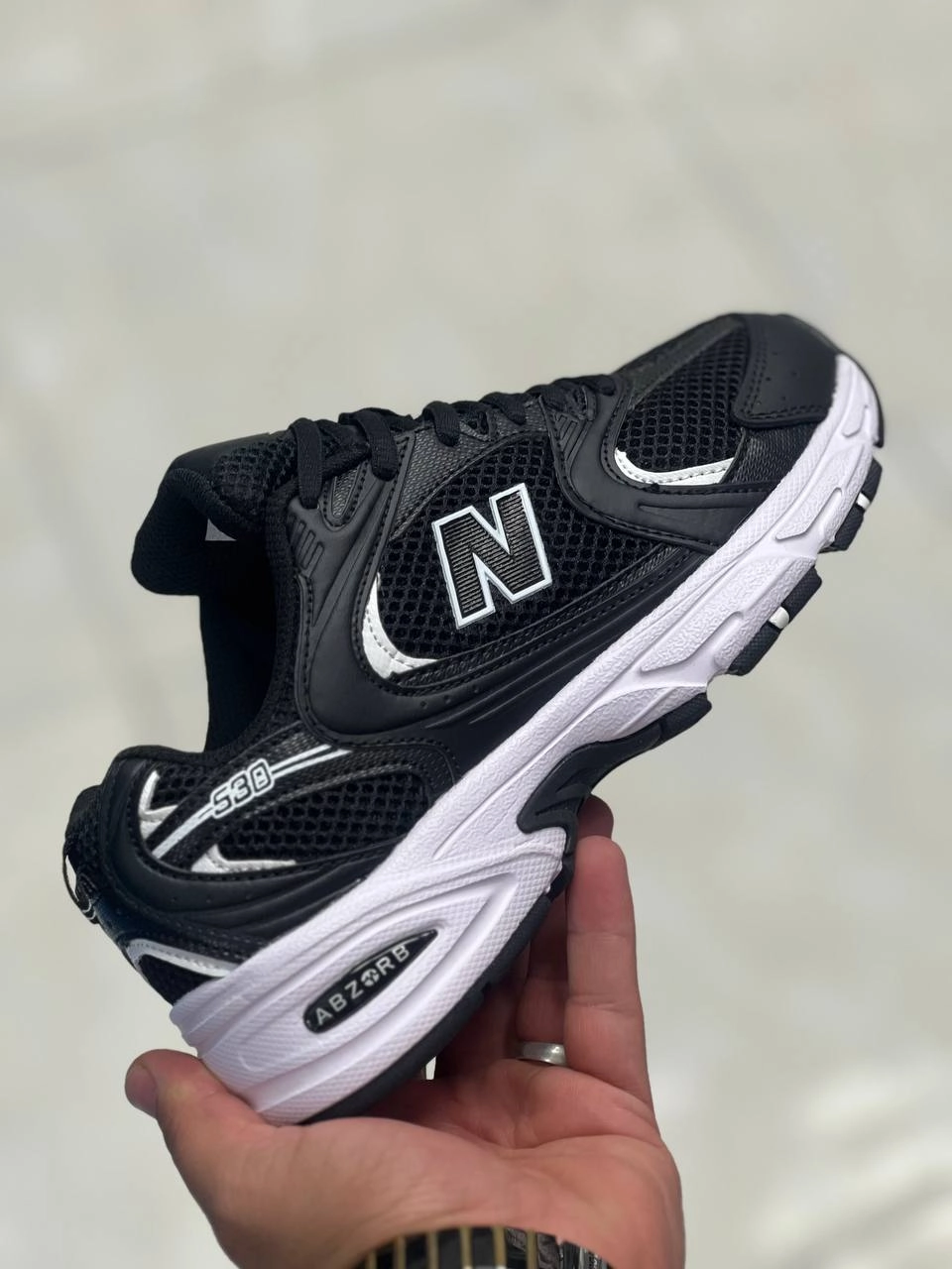 کتونی نیوبالانس ۵۳۰. new balance 530. ست اسپرت مناسب پیاده رویی،دویدن ،رانینگ، وارداتی ساخت ویتنام سایز ۳۷تا ۴۵، همراه با جعبه بارکد دار فروش بصورت عمده و تک