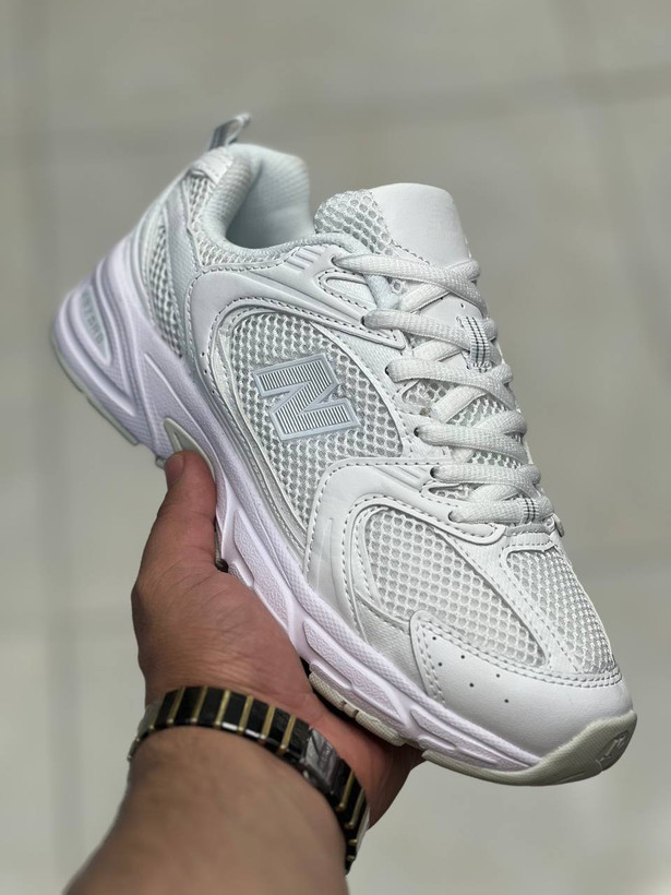 کتونی نیوبالانس ۵۳۰ ویتنامی ، new balance 530. ست اسپرت مناسب پیاده رویی،دویدن ،رانینگ، وارداتی ویتنام سایز 37 تا 40، همراه با جعبه بارکد دار فروش بصورت عمده و تک newbalance530