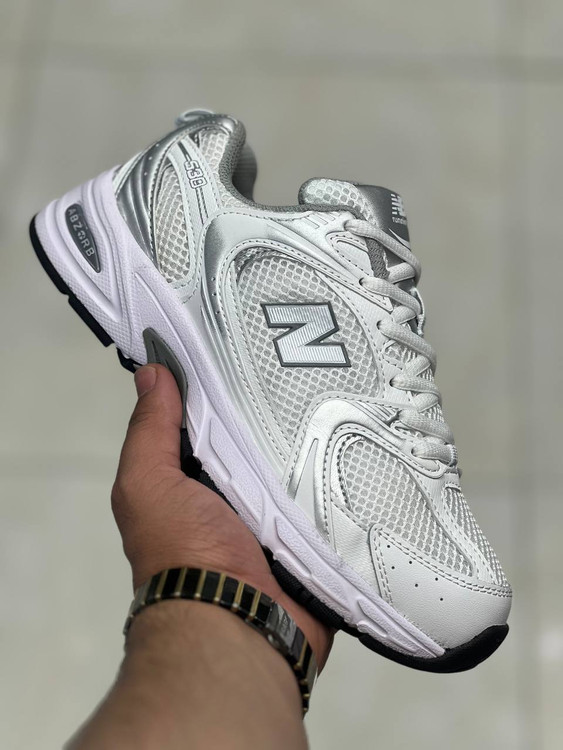 کتونی نیوبالانس ۵۳۰ وارداتی ویتنام ، با جعبه بارکد دار تنوع