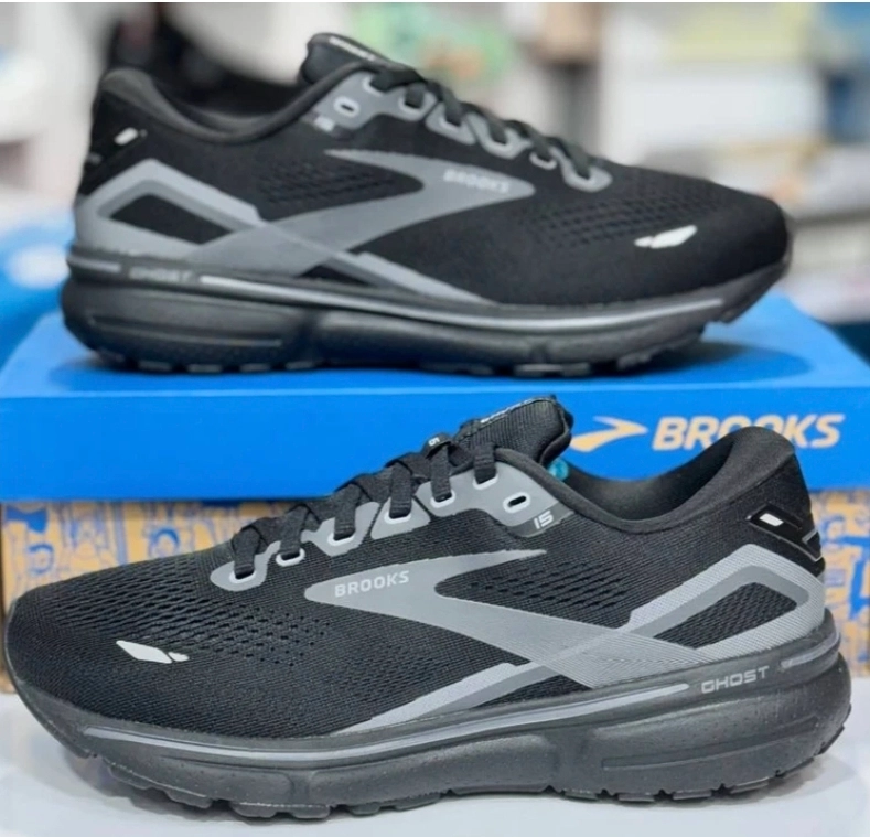 کتونی بروکس گاست ۱۵ /ساخت ویتنام وارداتی /Brooks Ghost 15/ سایز ۴۰_۴۱_۴۲_۴۳_۴۴_۴۵ /فروش عمده و تک .