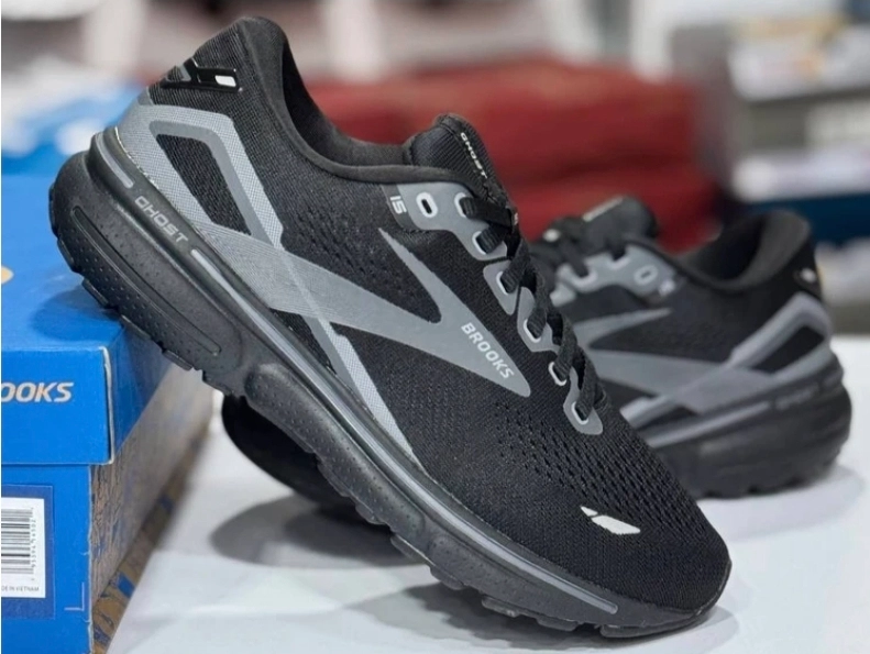 کتونی بروکس گاست ۱۵ /ساخت ویتنام وارداتی /Brooks Ghost 15/ سایز ۴۰_۴۱_۴۲_۴۳_۴۴_۴۵ /فروش عمده و تک .