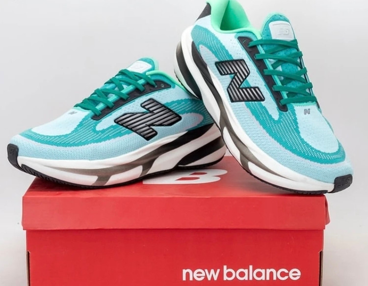 کتونی نیوبالانس فرش فوم/Newbalance fresh foam