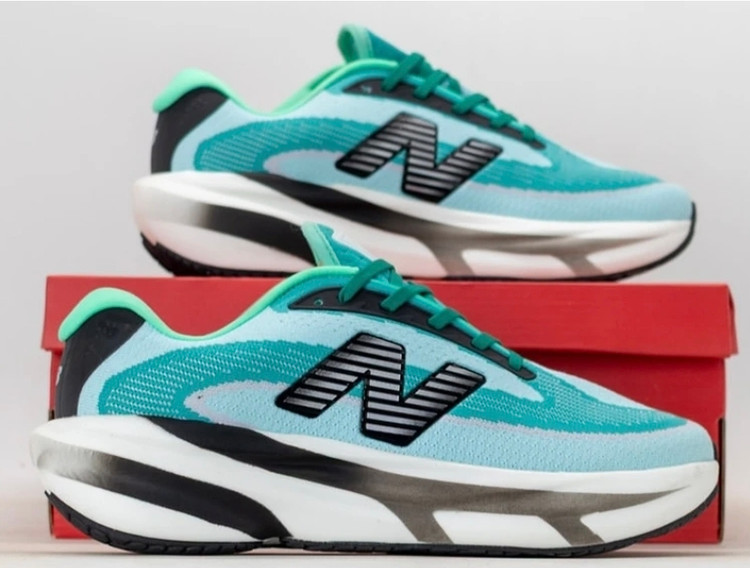 کتونی نیوبالانس فرش فوم/Newbalance fresh foam