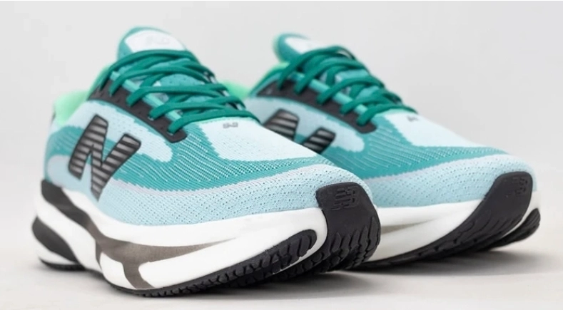 کتونی نیوبالانس فرش فوم/Newbalance fresh foam