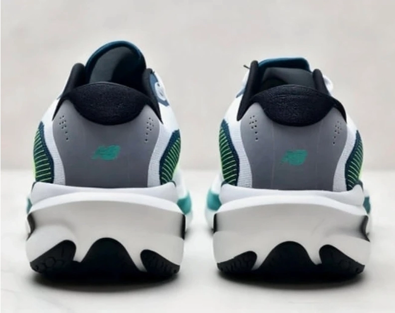 کتونی نیوبالانس فرش فوم/Newbalance fresh foam /مناسب برای باشگاه ، رانینگ ، روزمره .وارداتی ویتنام. سایز ۴۰_۴۱_۴۲_۴۳_۴۴_۴۵/فروش عمده و تک/همراه با جعبه بارکد دار .