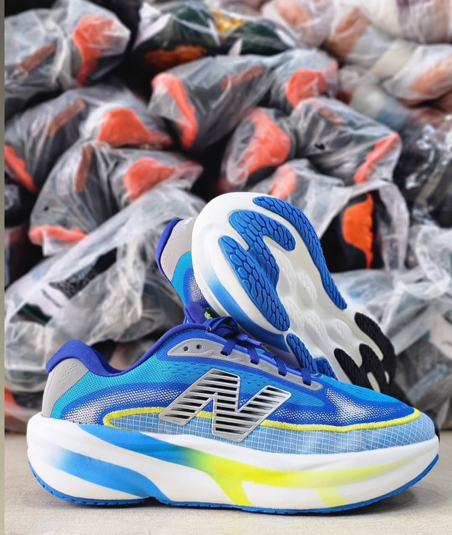 کتونی نیوبالانس فرش فوم/Newbalance fresh foam