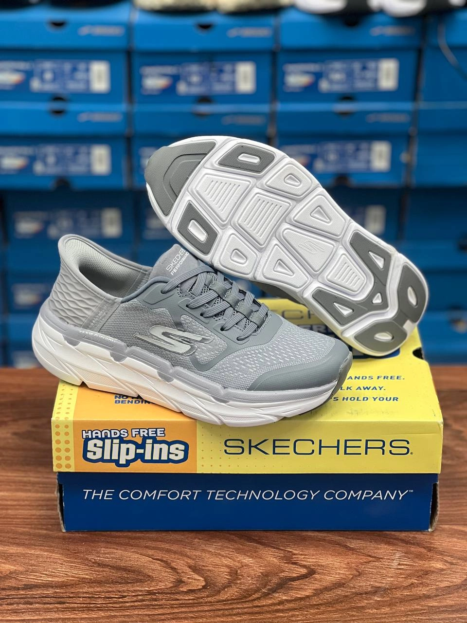 کتونی اسکیچرز/Skechers Max cushion/ سایز ۴۰ تا ۴۵ فروش عمده و تک/ساخت ویتنام وارداتی/ سبک و طبی و راحت