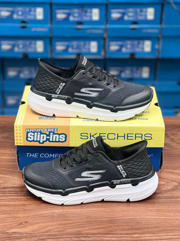 کتونی اسکیچرز/Skechers Max cushion /سایز ۴۰ تا ۴۵/ فروش عمده و تک/ساخت ویتنام وارداتی/ سبک و طبی و راحت