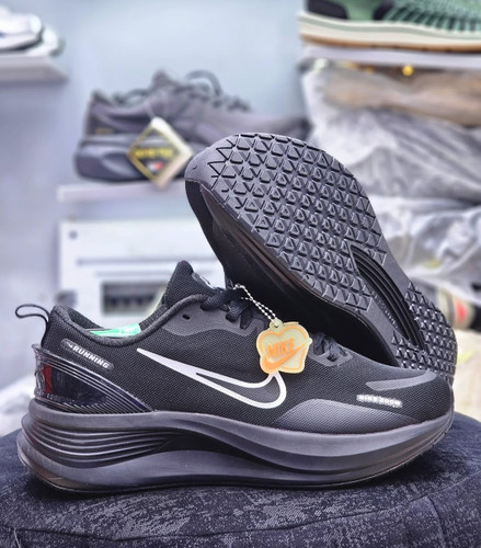 Nike zoom running vietnam. نایک زوم رانینگ ویتنام